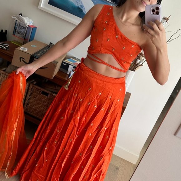 Indian Lehenga - Picture 3 of 4